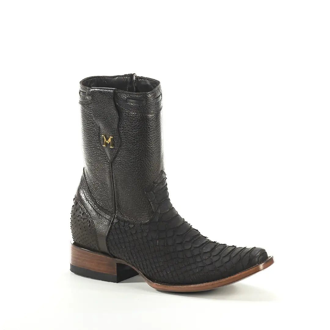 DYLAN PYTHON TABACO