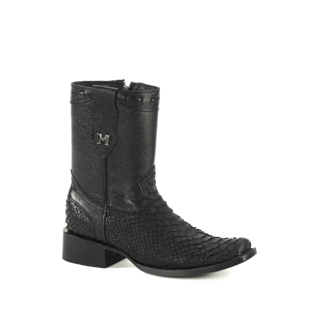 DYLAN PYTHON NEGRO
