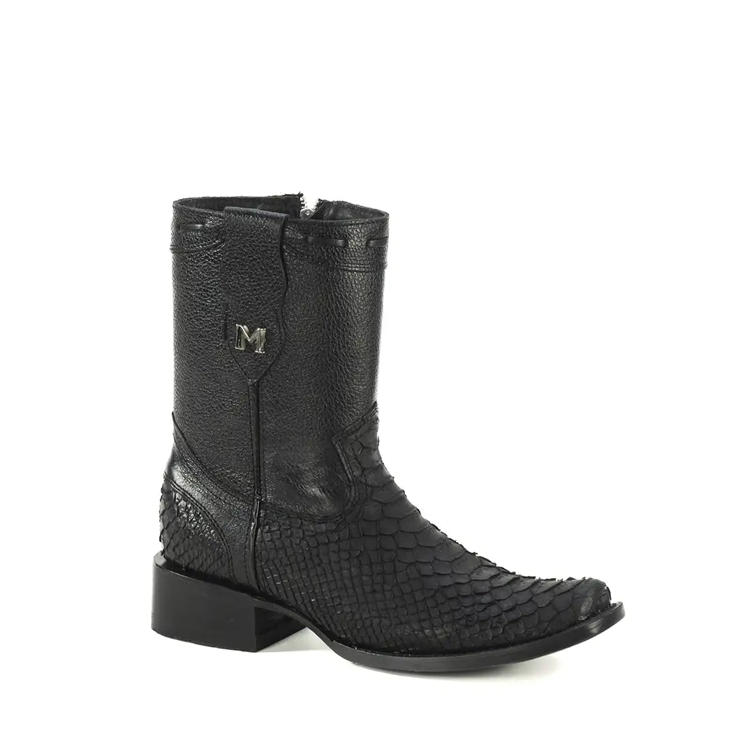 DYLAN PYTHON NEGRO