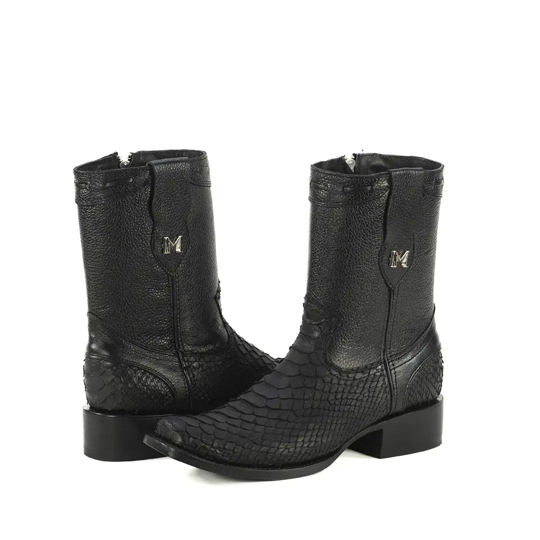 DYLAN PYTHON NEGRO